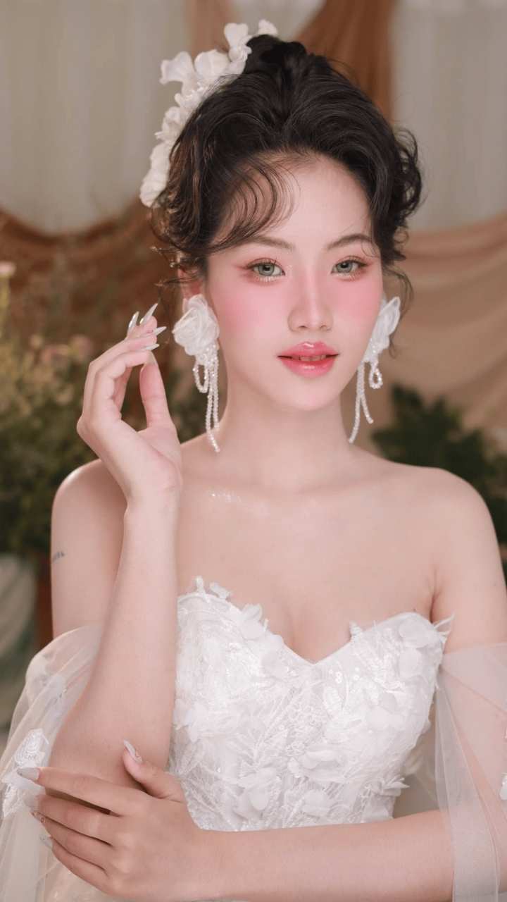 Review 5 dịch vụ makeup hot nhất tại Đóa Nhi Studio Phan Rang giá rẻ