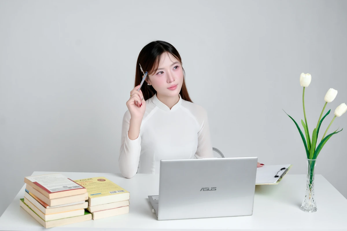 học makeup chuyên nghiệp bao lâu ra nghề - Doa Nhi Studio